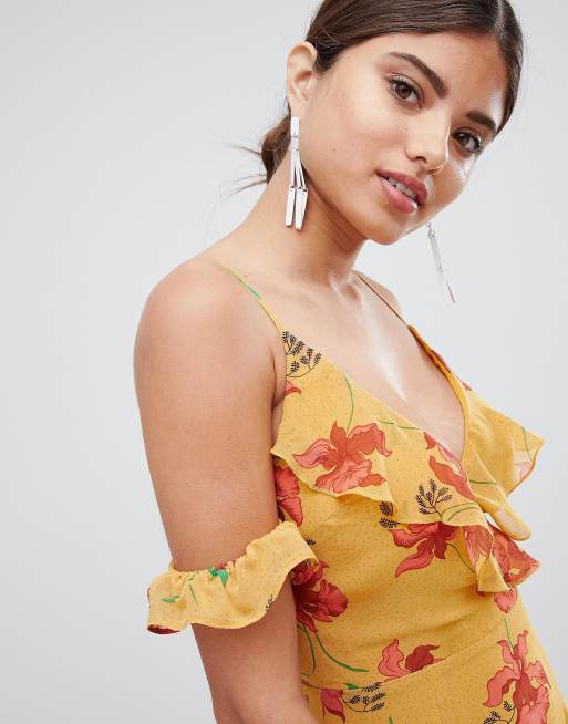 Missguided yellow printed deals cold shoulder tea dress