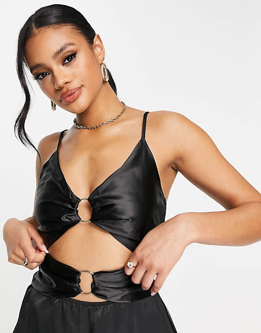  Missguided cut out ring detail cami dress in black 