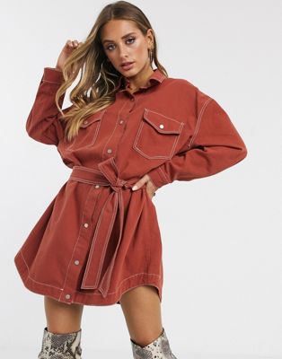 Missguided denim shirt dress with tie waist in rust-Red