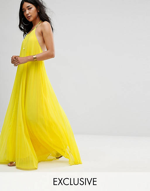 Missguided exclusive pleated maxi dress