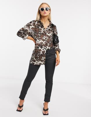 Missguided Missguided extreme oversize satin shirt in leopard-Brown