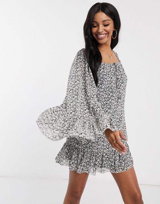 Missguided flare sleeve floral smock dress