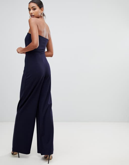 Missguided – Jumpsuit in Marineblau mit weitem Beinschnitt und trägerlosem V-Ausschnitt, 2 von 4