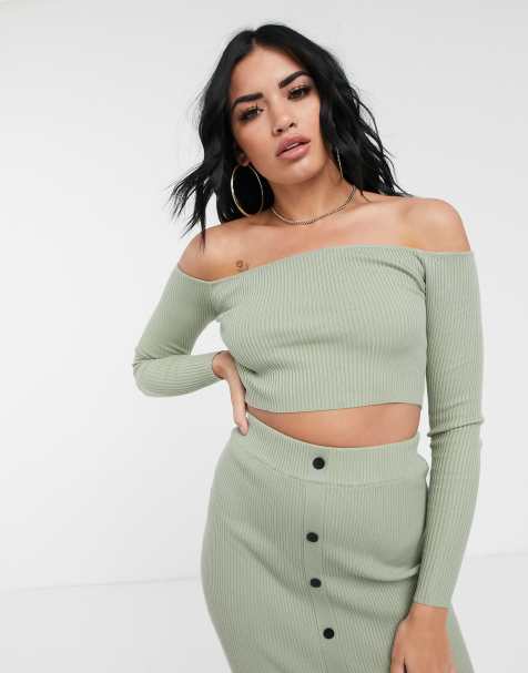 Missguided – Kombiteil – Schulterfreies, kurzes Strickoberteil in Salbeigrün