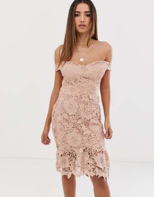 Missguided lace bardot bodycon dress in nude-Pink