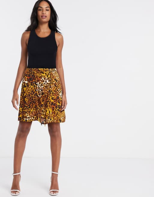 Missguided leopard hotsell print mini skirt