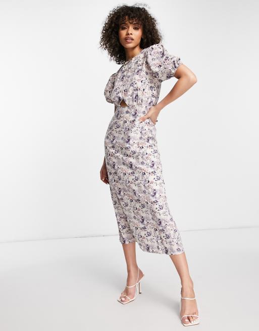 Missguided – Liliowa sukienka midi z bufkami i wycięciami w kwiatowy wzór