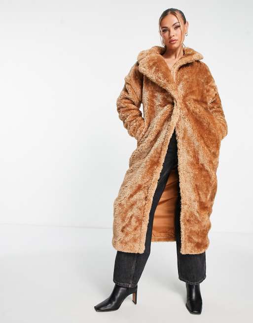 Missguided – Ljusbrun teddykappa med dekorativ söm