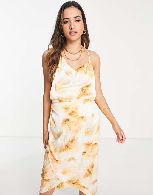 Missguided Maternity – Gräddvit asymmetrisk midiklänning i satin med batikmönster, 2 av 4