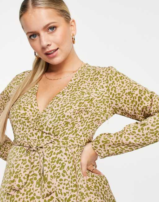 Missguided Maternity - Mini wikkeljurk met ruches in roze, 3 van 4