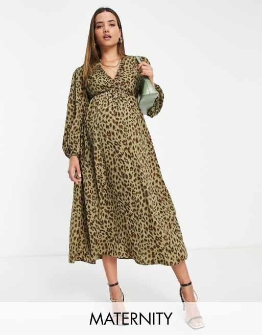 Missguided Maternity - Smock-midaxikjole med leopardprint i khaki