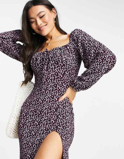 Missguided – Maxikleid in Rot geblümt mit Raffung an der Brust und Puffärmeln, 3 von 4