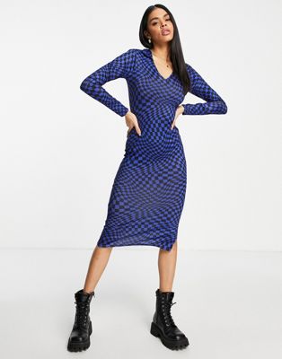 Missguided midaxi dress with open collar in blue checkerboard