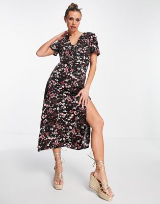 Missguided midi tea dress with short sleeve in black floral