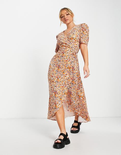 Missguided - Midikjole med længere kant bagpå og pufærmer samt rødt blomstermønster - view 1