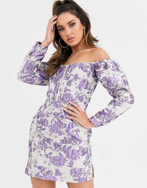 Missguided – Minikleid mit Carmenausschnitt, Jacquardmuster und Stickerei