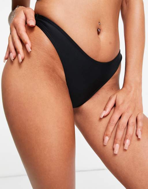 Missguided – Mixa & matcha – Super Cheeky – Svart bikiniunderdel med rynkad detalj, 4 av 4