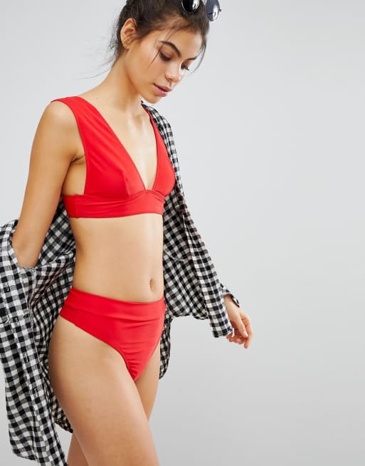 Missguided – Mixa och matcha – Röd bikiniöverdel med väldigt djup urringning, 3 av 4