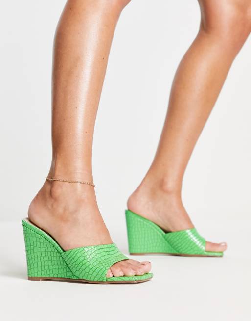 Missguided - Muiltjes met sleehak in groen met krokodillenmotief, 3 van 4