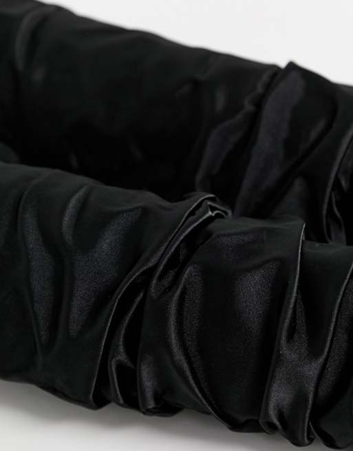 Missguided – Oberschenkelhohe Stiefel aus Satin in Schwarz, 3 von 4