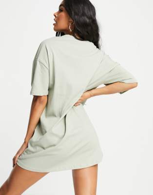 missguided oversized t shirt dress