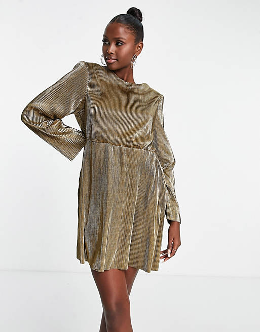 Missguided padded shoulder plisse mini dress in gold