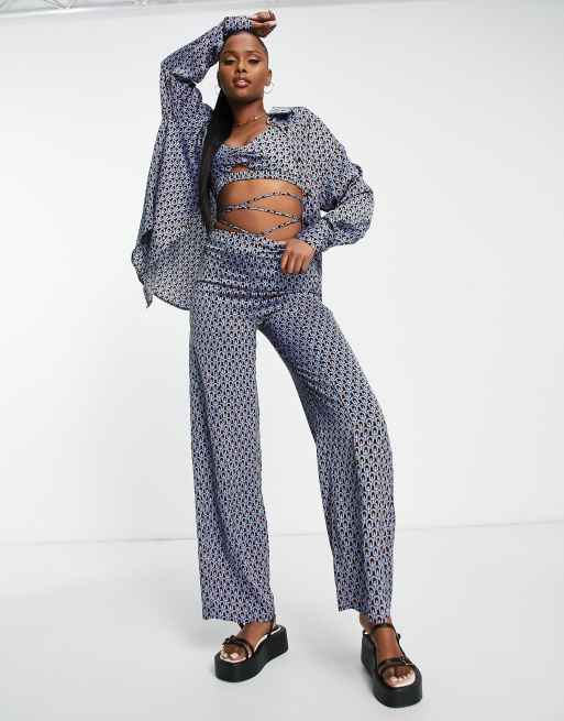 Missguided - Pantalon d'ensemble à imprimé géométrique et liens à la taille - Bleu marine