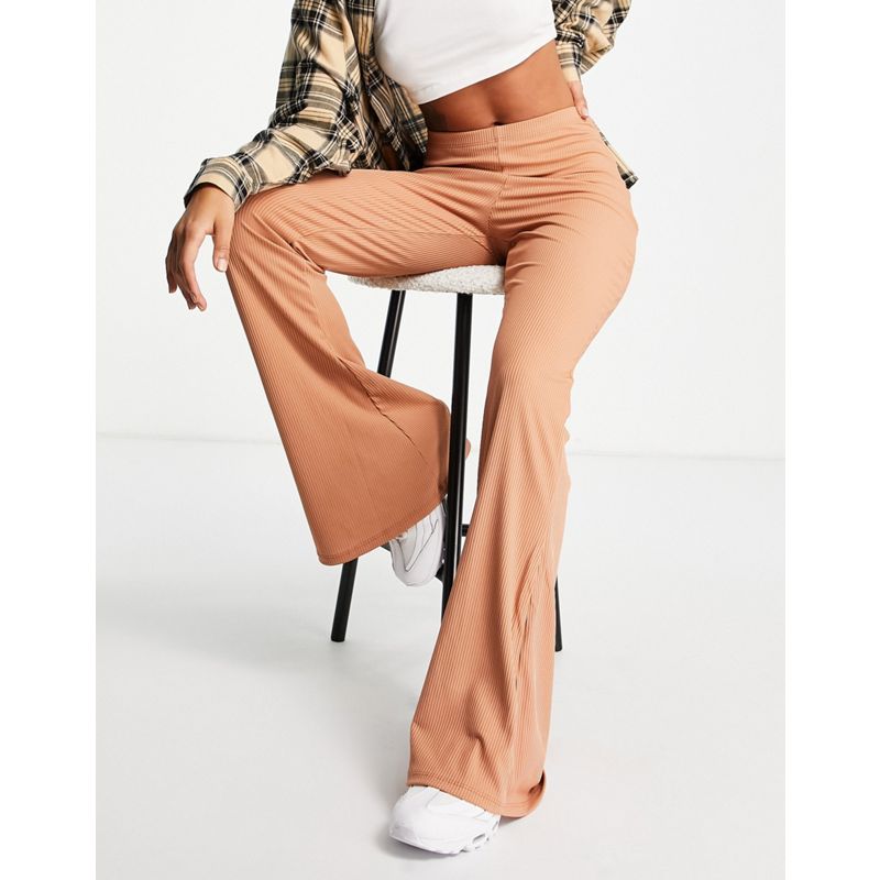Missguided - Pantaloni a zampa in jersey color cuoio