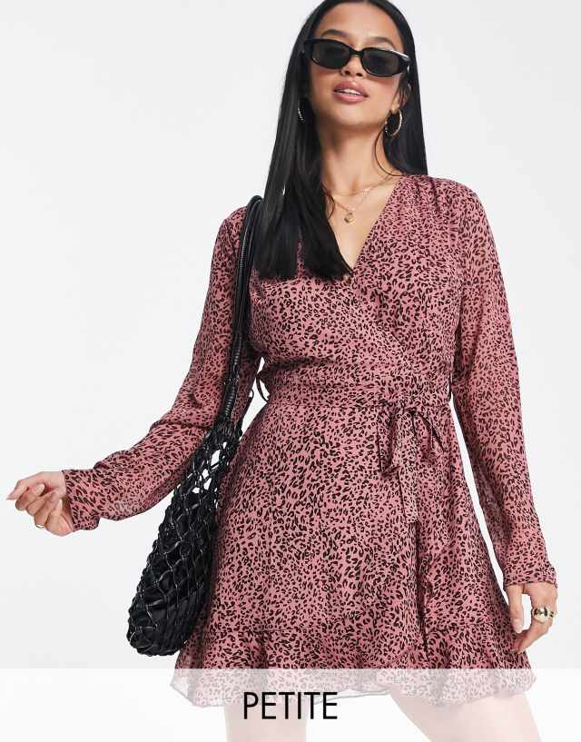 Missguided Petite - animal print mini tea dress with ruffle hem in red