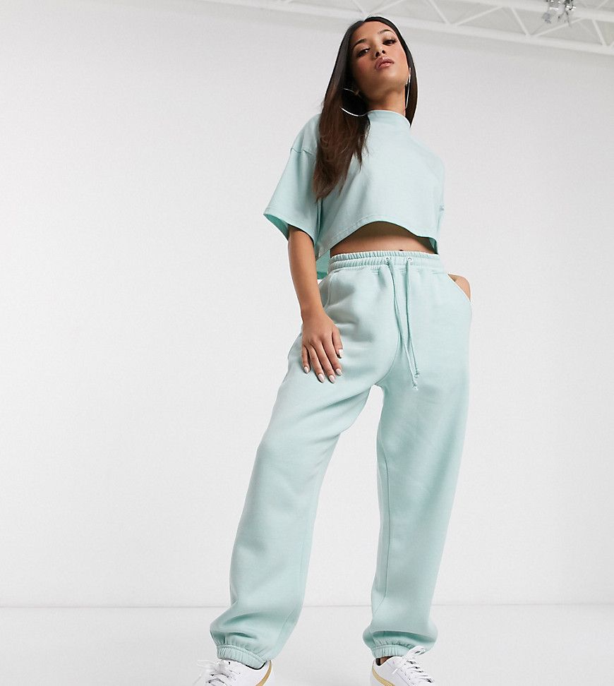 Missguided Petite – Blå mjukisbyxor i oversize-modell, del av set