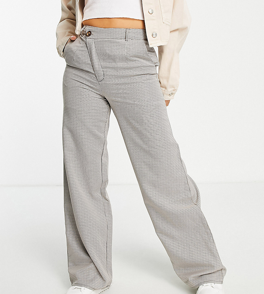Missguided Petite check pants in brown