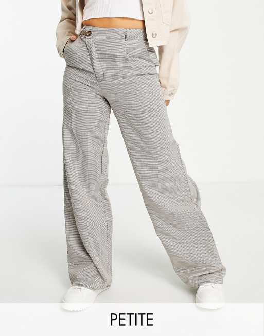 Missguided Petite check pants in brown