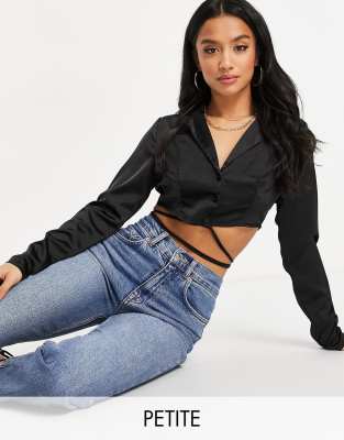 Missguided Petite - Cropped overhemd met wikkel rond de taille in zwart