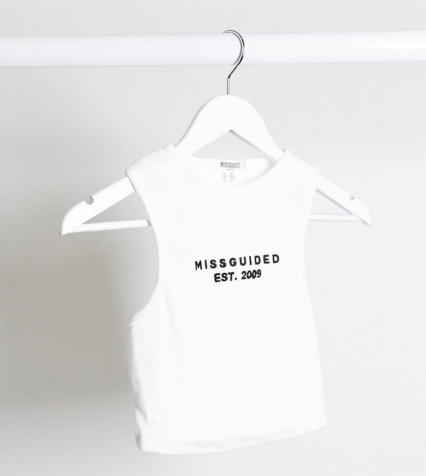 Missguided - Petite - Exclusieve geribbeld cropped hemdje in wit