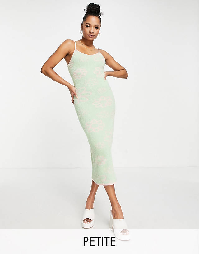 Missguided Petite fluffy midaxi dress in mint daisy