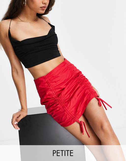 Missguided Petite - Mini-jupe froncée d'ensemble - Rouge