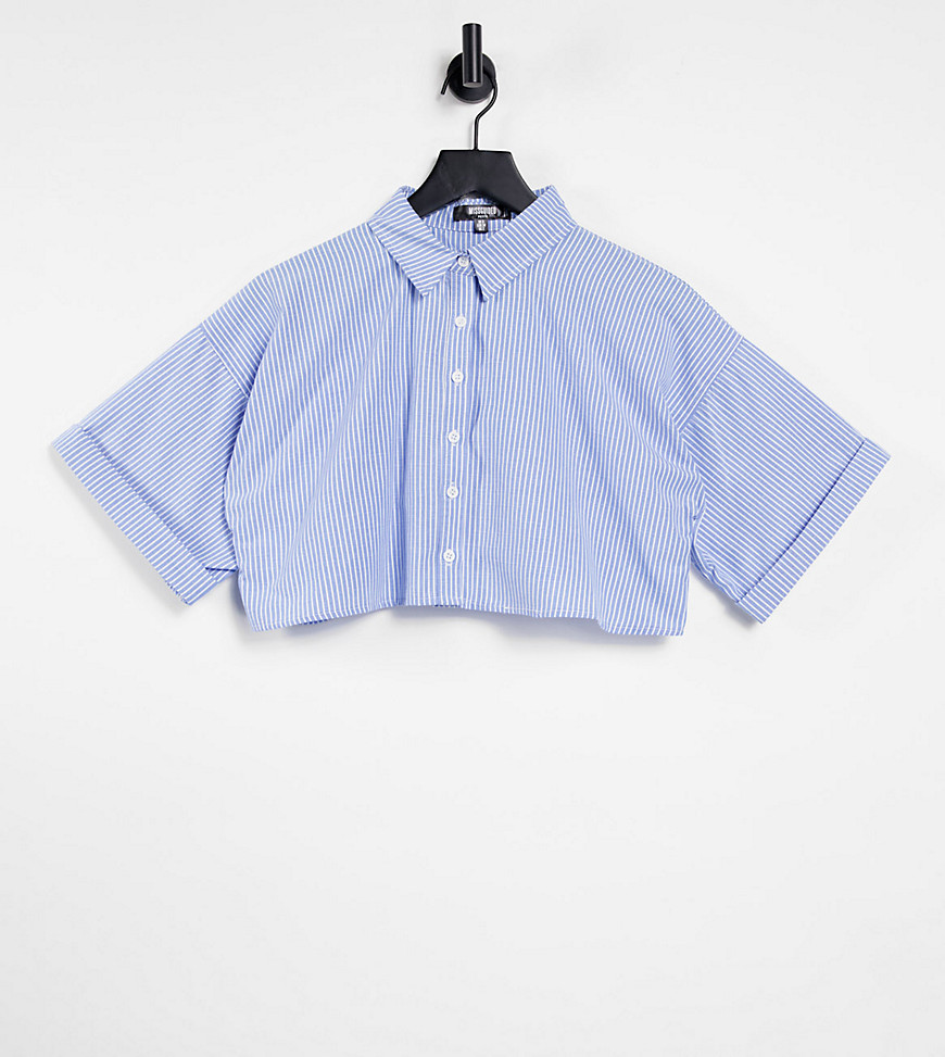 Missguided Petite poplin short sleeve crop shirt with raw hem in pinstripe-Blues