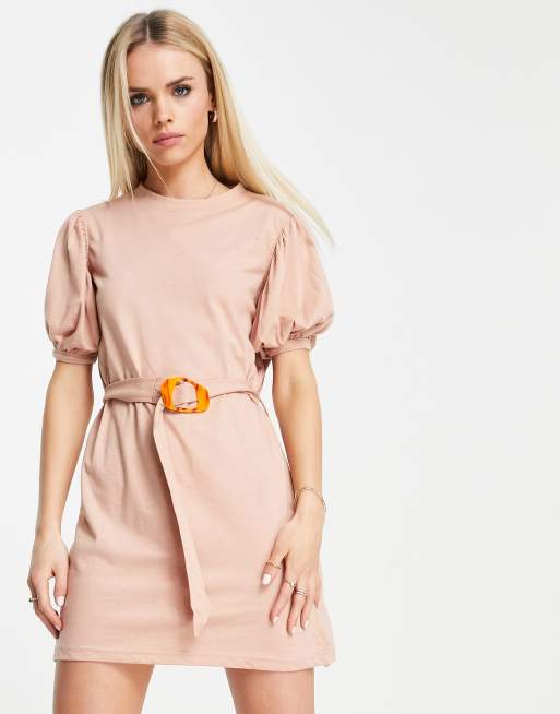 Missguided Petite Robe t shirt a manches bouffantes avec ceinture Fauve