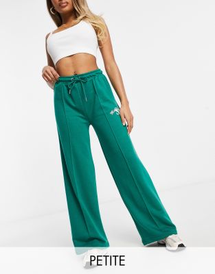 wide leg sweatpants petite