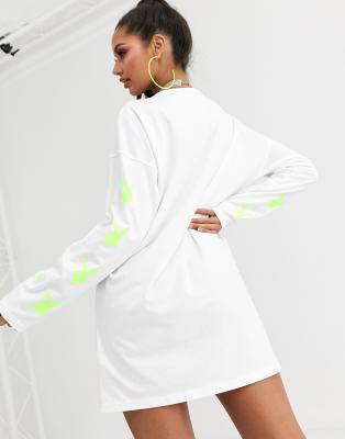 white long sleeve t shirt dress