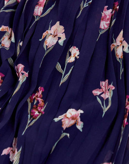 Missguided – Plissiertes, marineblaues Maxikleid mit Trägern, tiefem Ausschnitt und Blumenmuster, 4 von 4