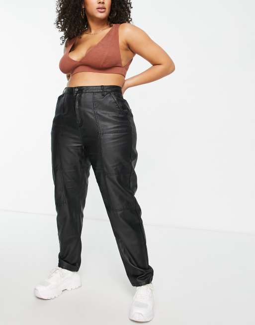 Missguided Plus coated seam detail mom jeans in black, 3 of 4