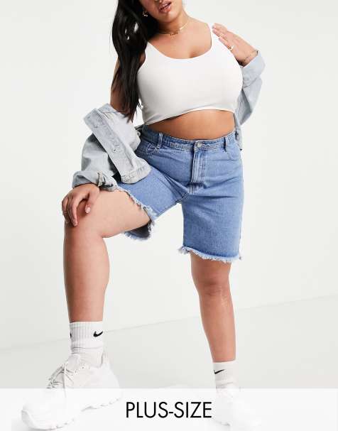 Missguided Plus - Lange denim short in blauw - view 1