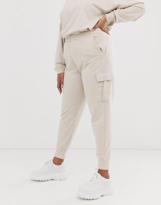 jogger pants with cargo pockets