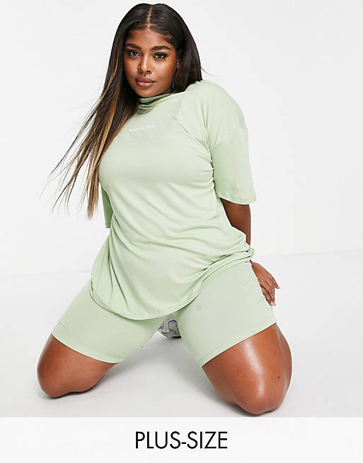Missguided Plus tee and legging short set in sage