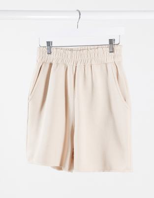 raw hem jogger shorts
