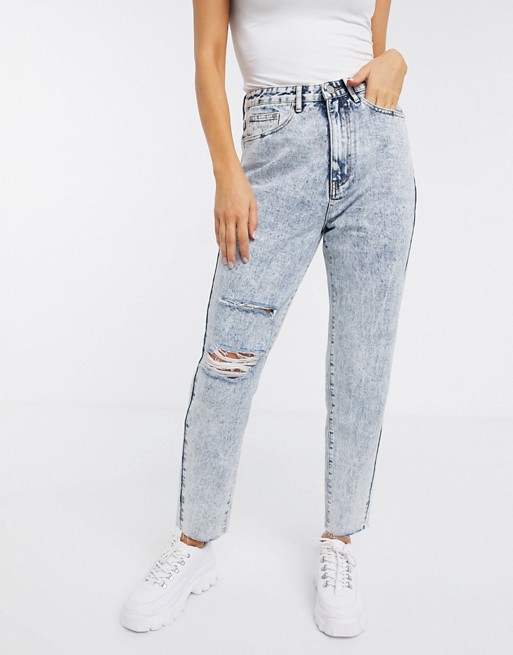 Missguided mom jean with knee rip in acid wash