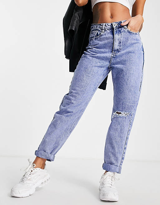 Missguided riot single busted knee mom jean in blue | ASOS
