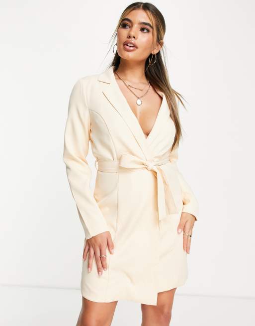 Missguided best sale robe mariage