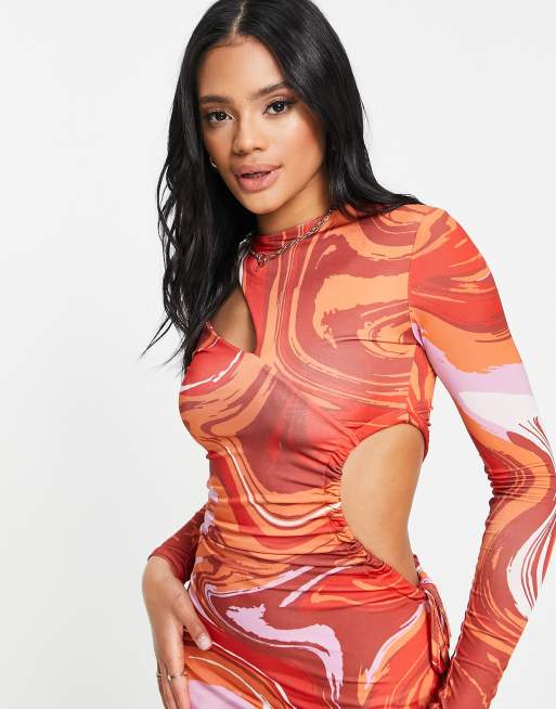 Missguided - Robe courte près du corps à découpe aux épaules et imprimé marbré, 2 de 4